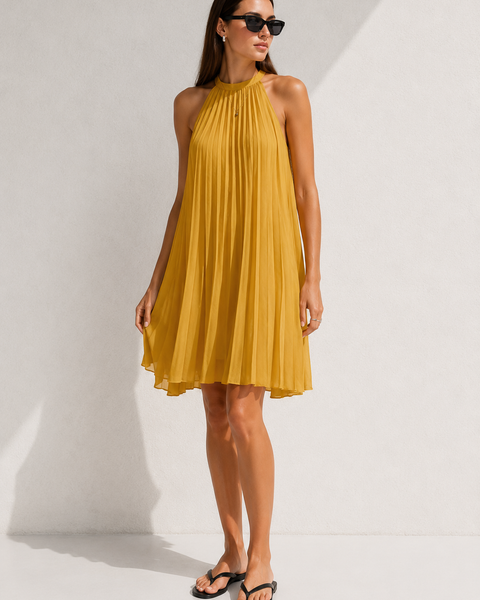 Robe trapèze jaune plissée