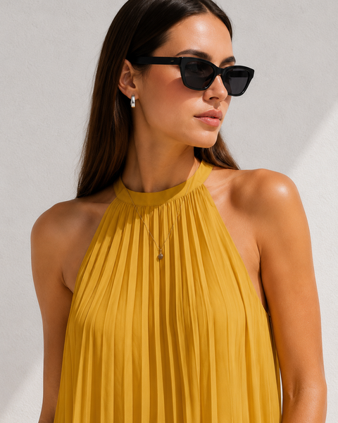 Robe trapèze jaune plissée