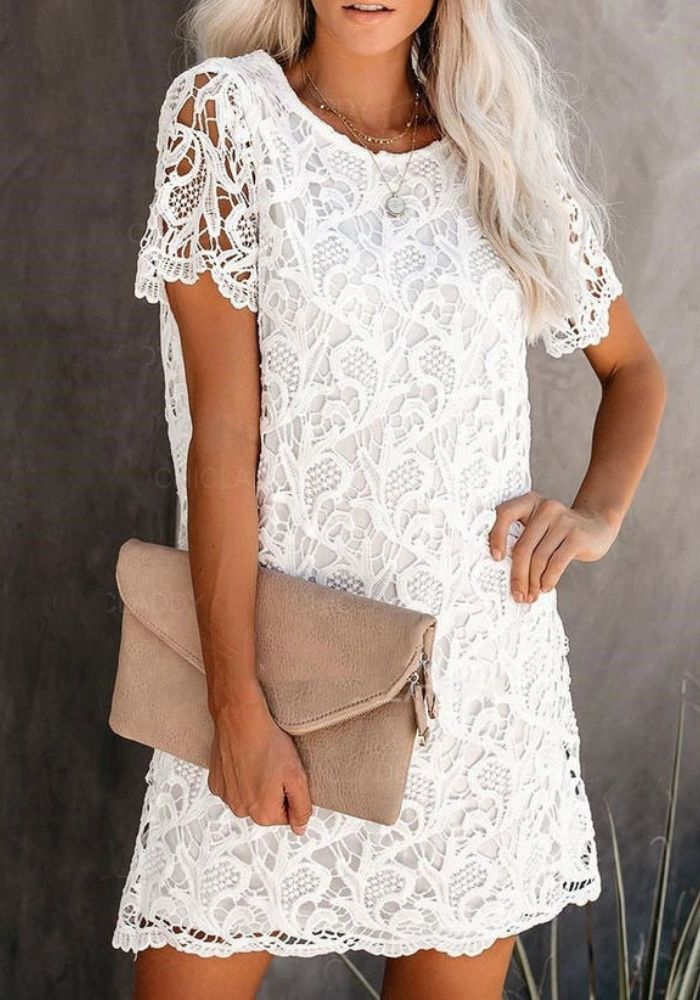Robe trapèze dentelle blanche