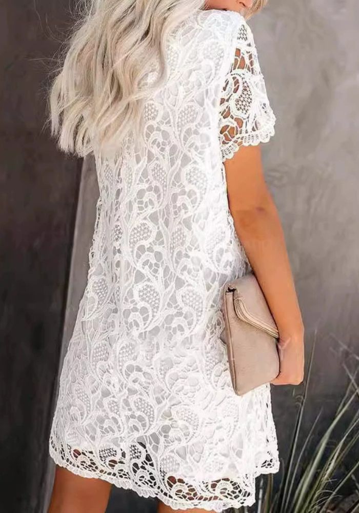 Robe trapèze dentelle blanche
