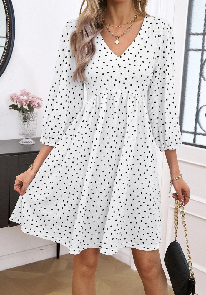 Robe trapèze a pois blanche