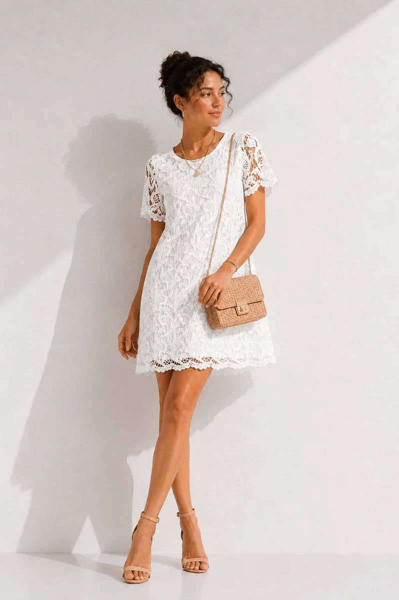 Robe trapèze dentelle blanche