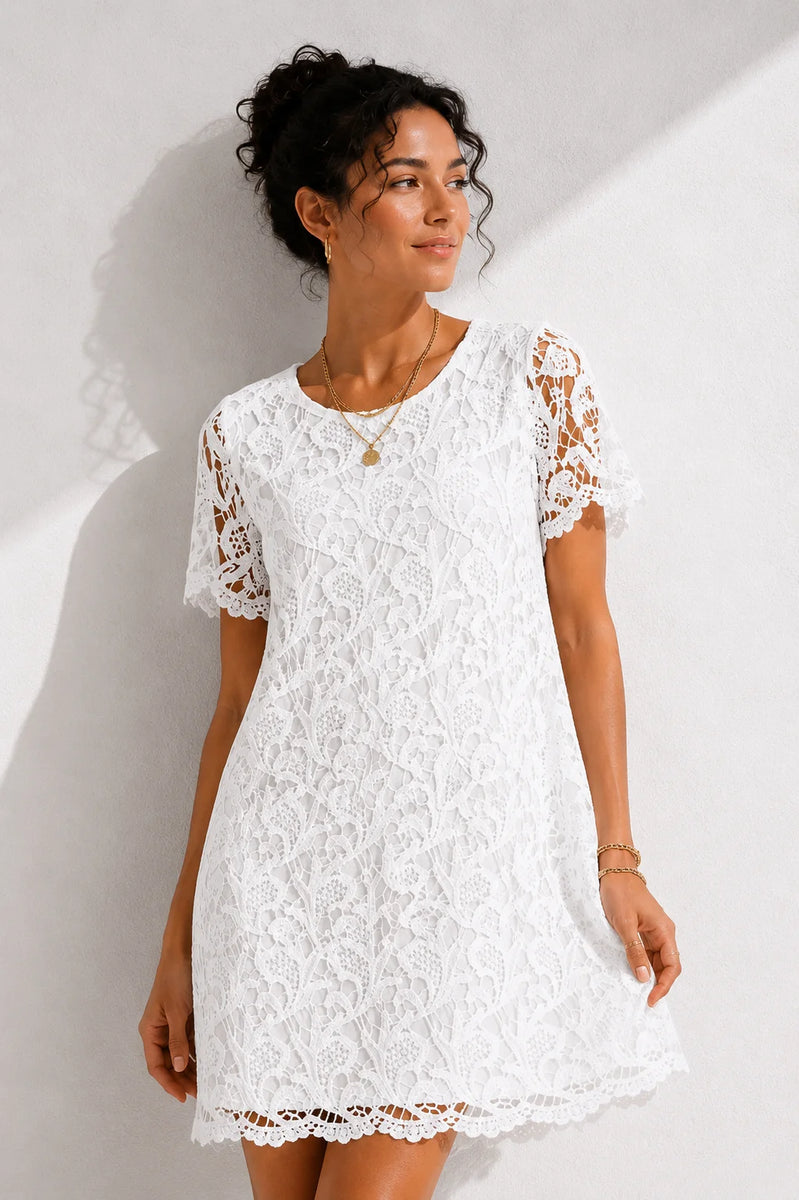 Robe trapèze dentelle blanche