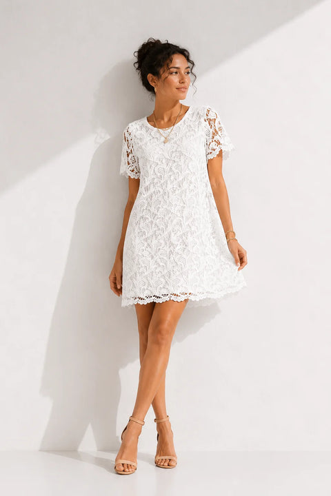 Robe trapèze dentelle blanche